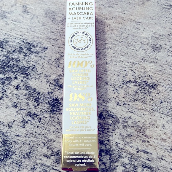 Grande Cosmetics Grande FANATIC Fanning & Curling Mascara - Picture 3 of 8